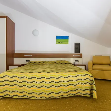 Maregolf 4* Καόρλε