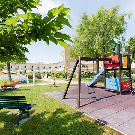 Hotel Maregolf 4*