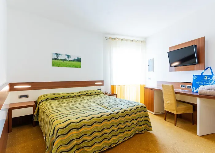 玛尔高尔夫酒店 4*