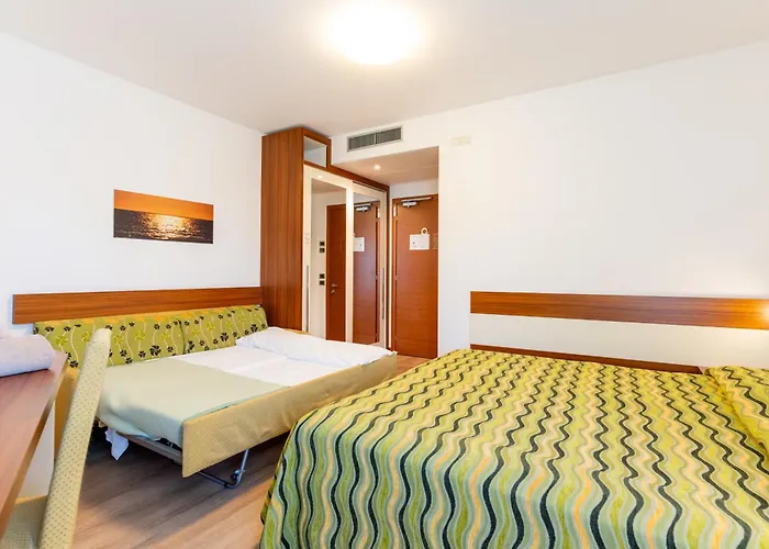 玛尔高尔夫酒店 4*